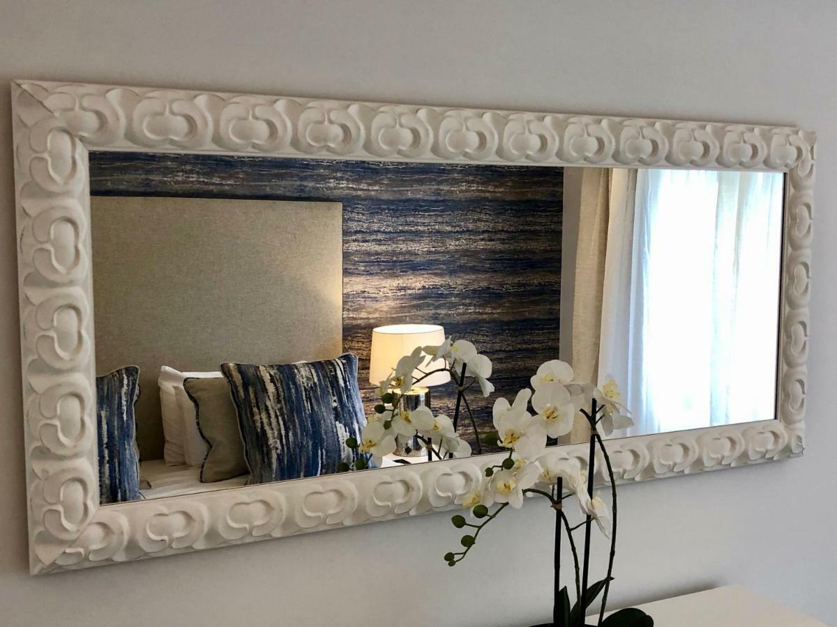 Luxury Apartment In La Isla, Walking Distance To Puerto Banus Marbella Luaran gambar