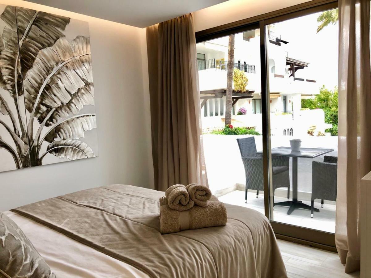 Luxury Apartment In La Isla, Walking Distance To Puerto Banus Marbella Luaran gambar