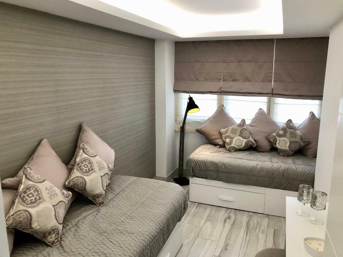 Luxury Apartment In La Isla, Walking Distance To Puerto Banus Marbella Luaran gambar