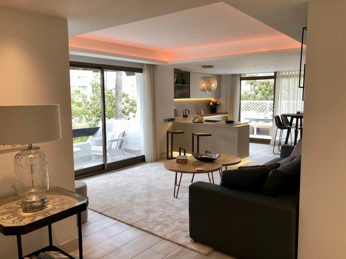 Luxury Apartment In La Isla, Walking Distance To Puerto Banus Marbella Luaran gambar